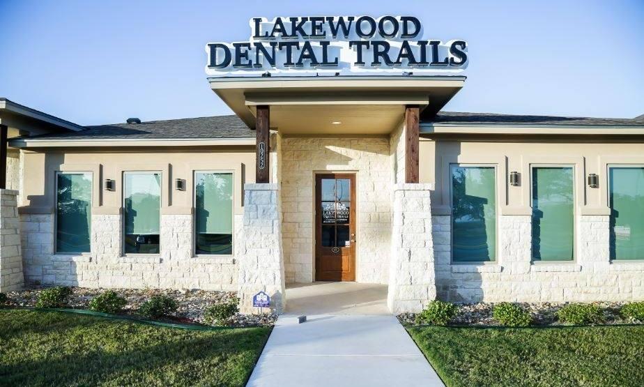 exterior photo of lakewood dental trails | dentist office temple tx